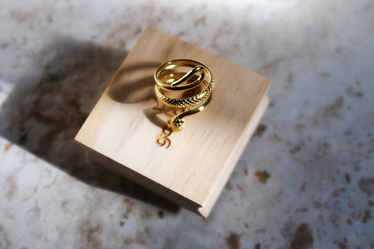 Serpentina Ring